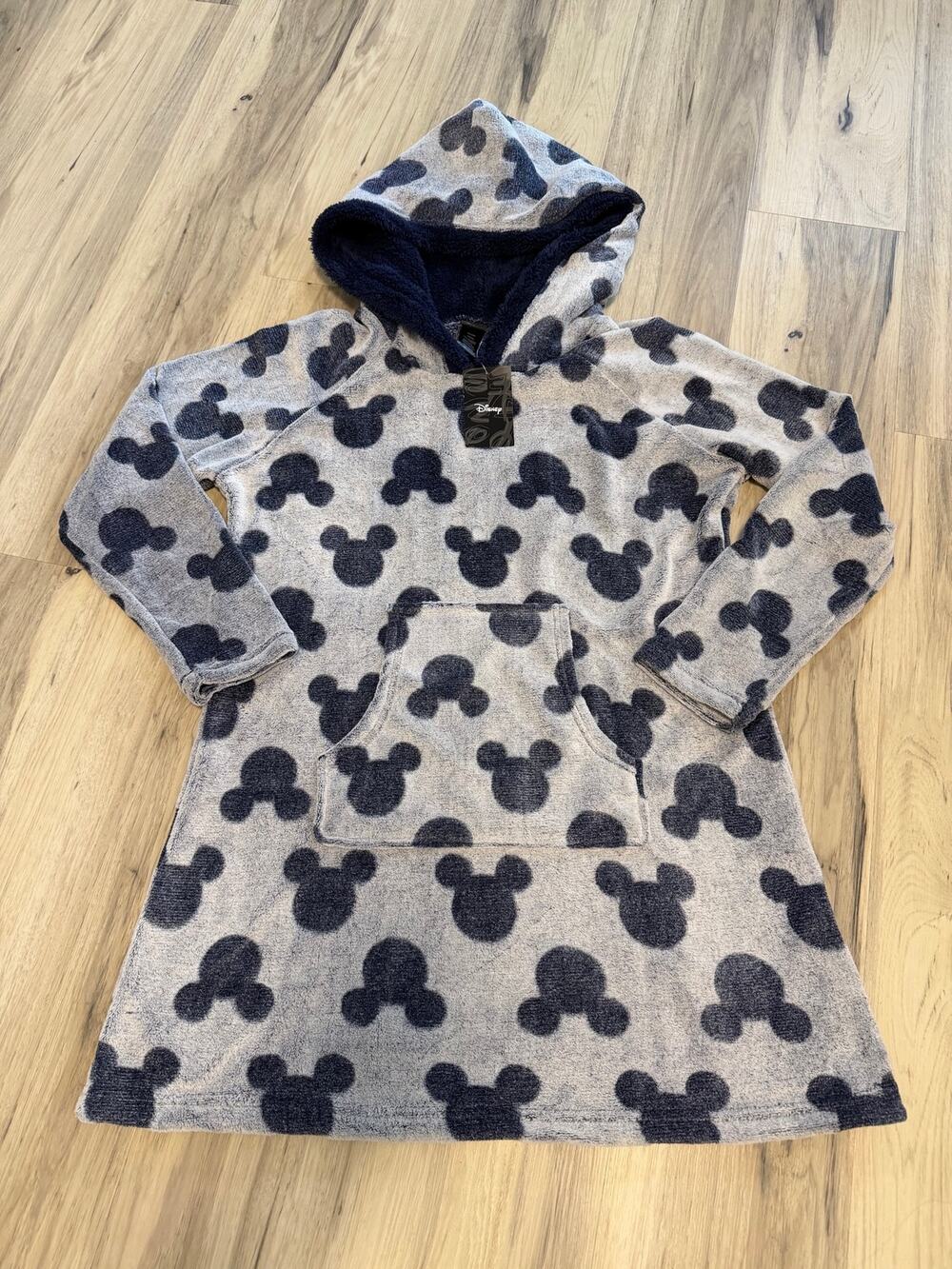 NWT Disney Mickey Medium Lounger With Cozy Hood Warm Soft Color Grey/Navy Blue